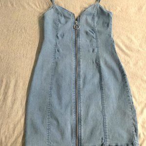 XS Womans mini jean dress